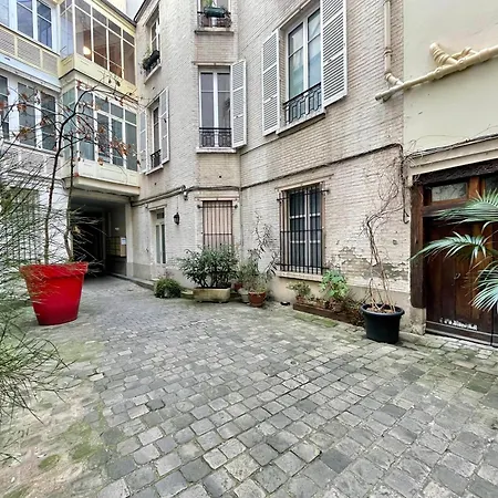 Beaubourg Le Marais Apartment Paris