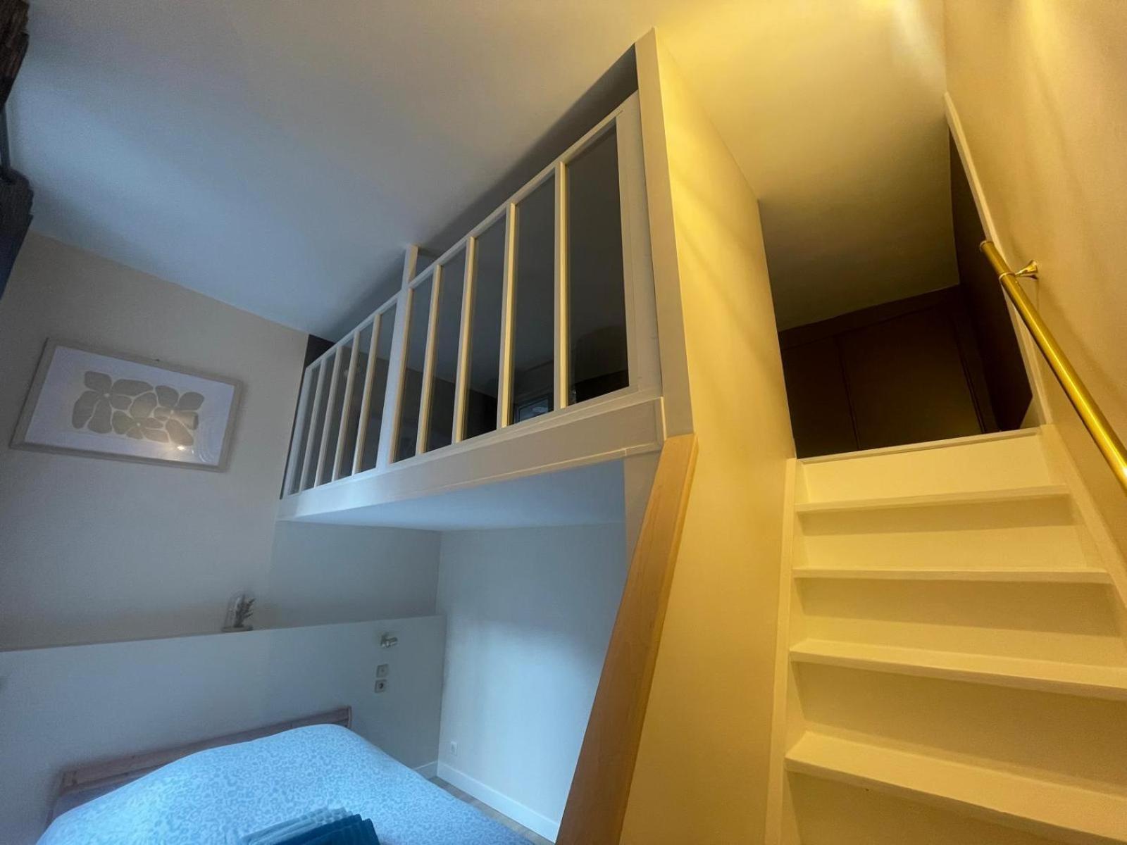 Apartment Beaubourg Le Marais Paris